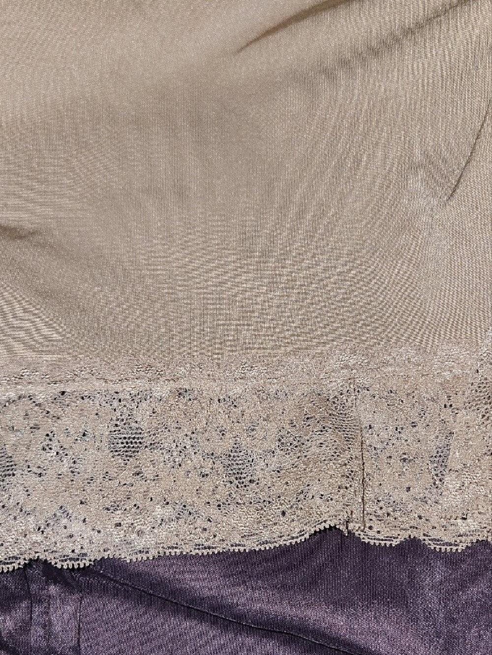 Breezies Nude Seamless Shorts with Lace Trim (Lot of 4) - Picture 3 of 5